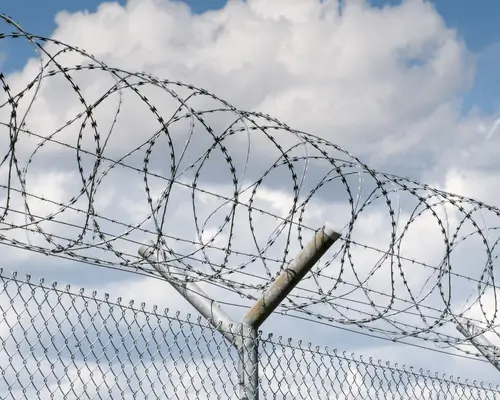 Article Les risques d’intrusion dans les zones industrielles et comment les prévenir